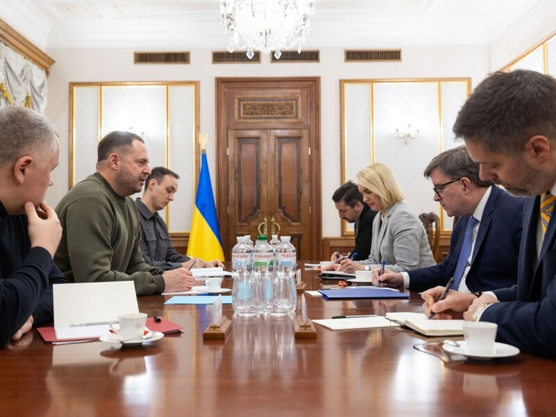 Ермак обсудил с представителями Госдепа США подготовку к четвертой международной встречи по украинской формуле мира в Давосе 14 января