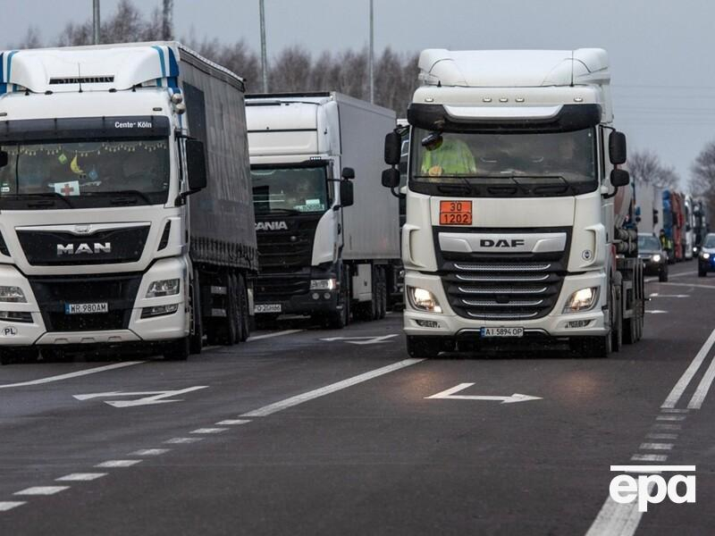 Возобновилось движение грузовиков через пункт пропуска "Медыка – Шегини" на границе с Польшей